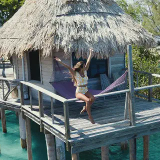 /img/3605-ray-caye-island.webp