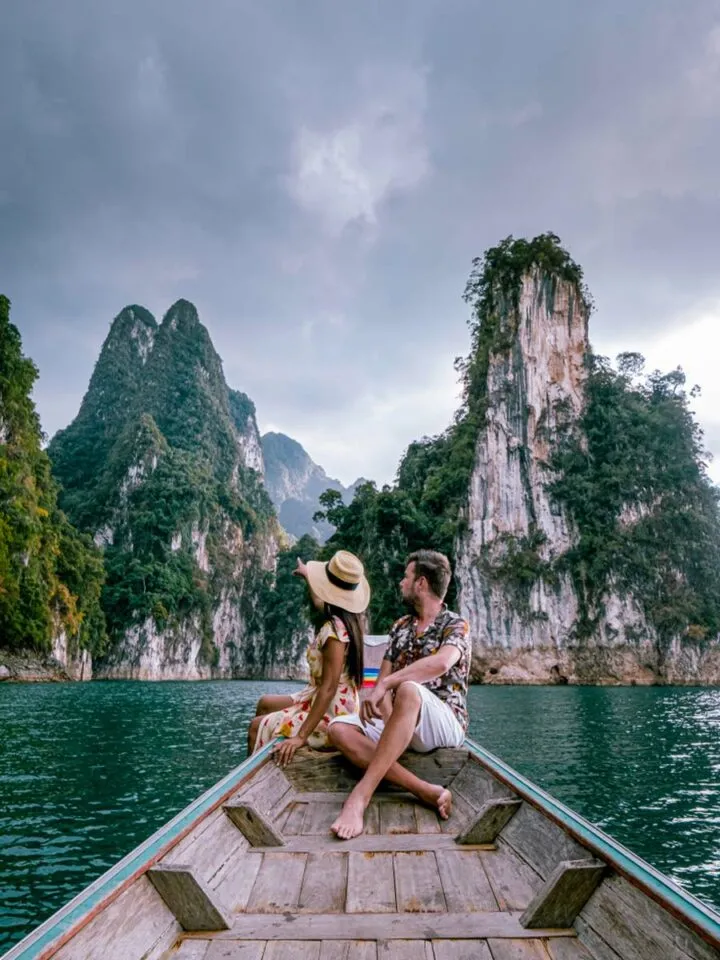 3634 thailand honeymoon couple