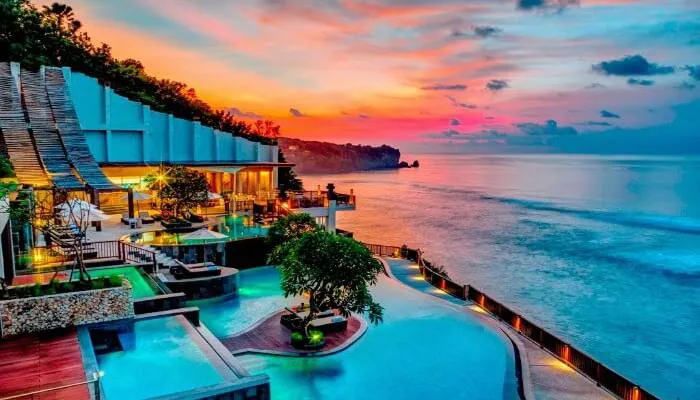 /img/3651-luxury-honeymoon-destination.webp