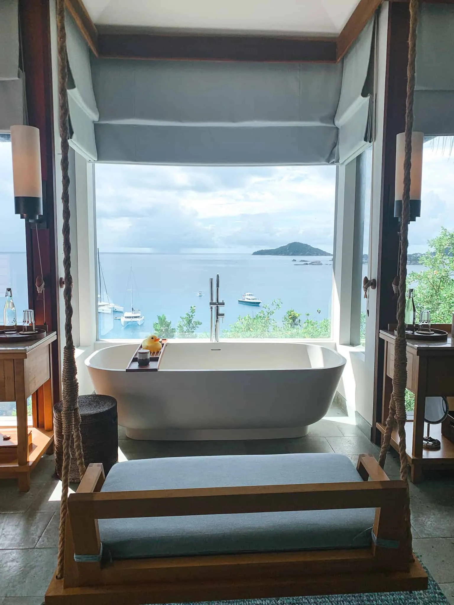 3652 seychelles beach