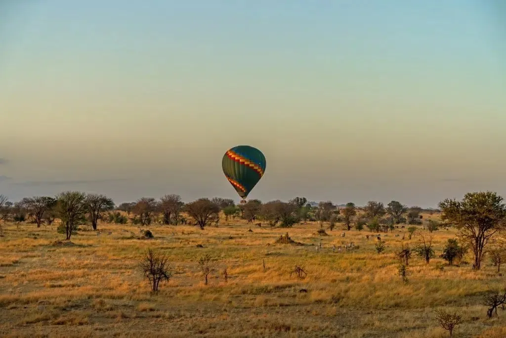 3653 africa honeymoon hot air balloon