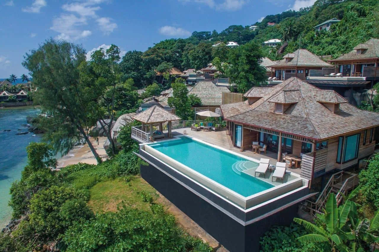 3683 fregate island resort
