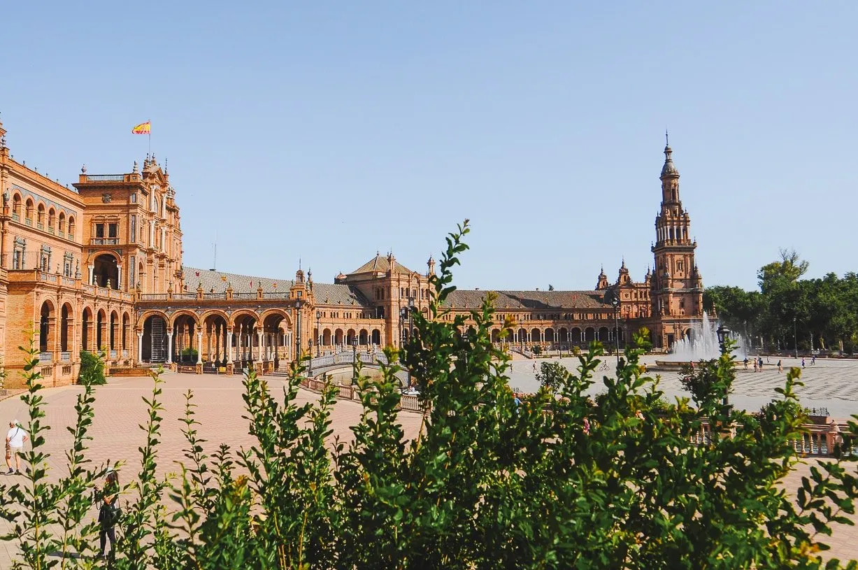 3720 spain resort activities