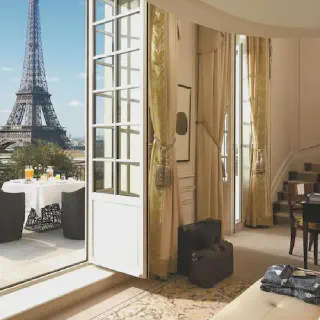 /img/3727-plaza-athenee-paris-hotel.webp