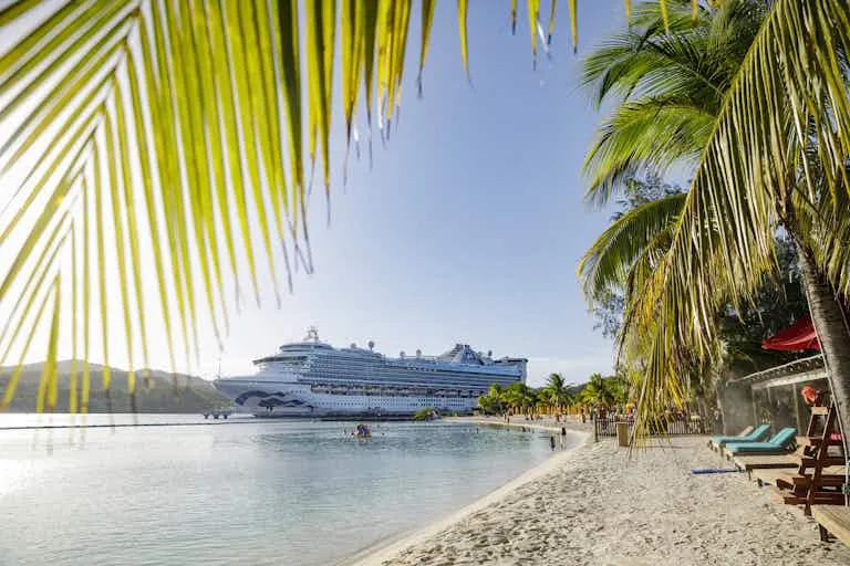 /img/3736-packing-for-cruise.webp