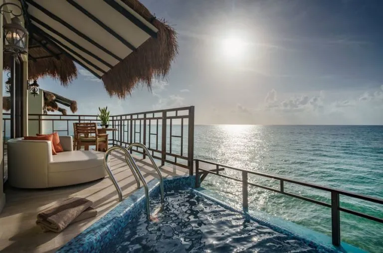 3756 mexico honeymoon romantic dinner