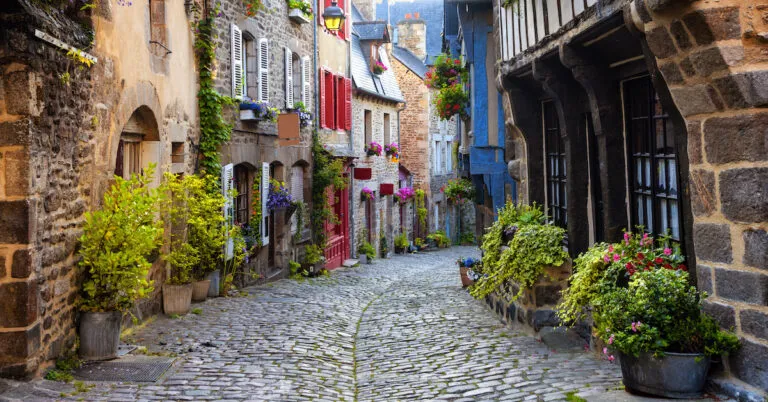 /img/3794-france-honeymoon-packing.webp