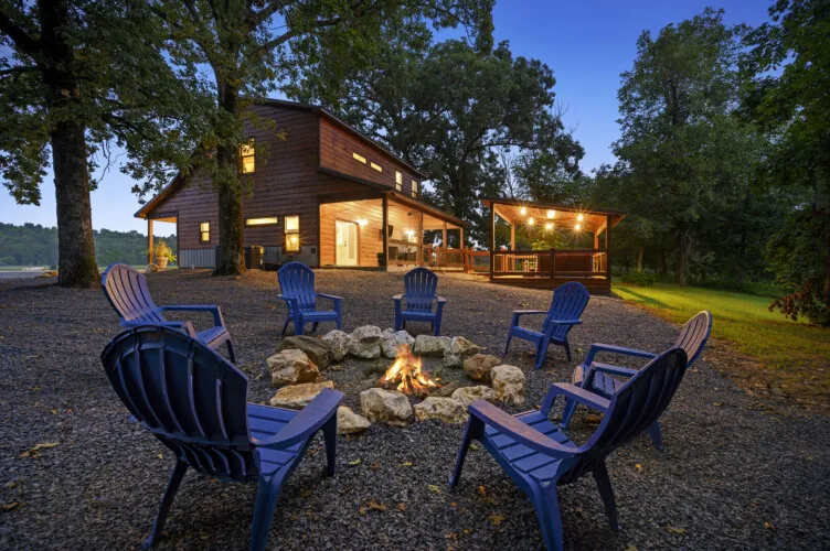 3801 romantic cabin 3