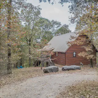 /img/3801-romantic-cabin-5.webp