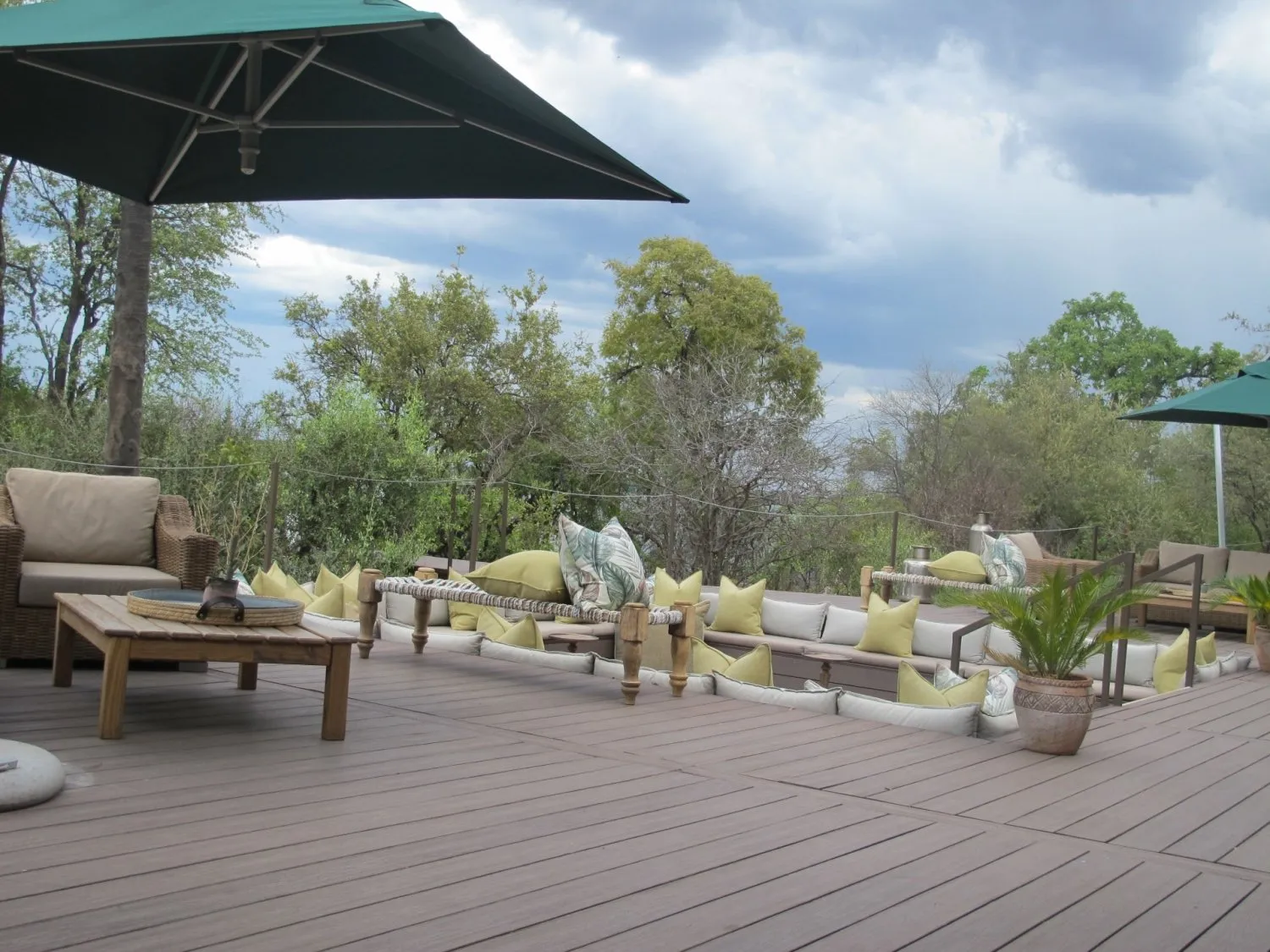 /img/3814-great-zimbabwe-ruins.webp