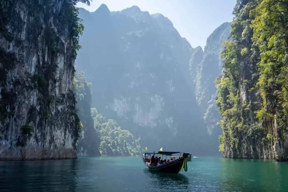 /img/3816-budget-travel-tips.webp